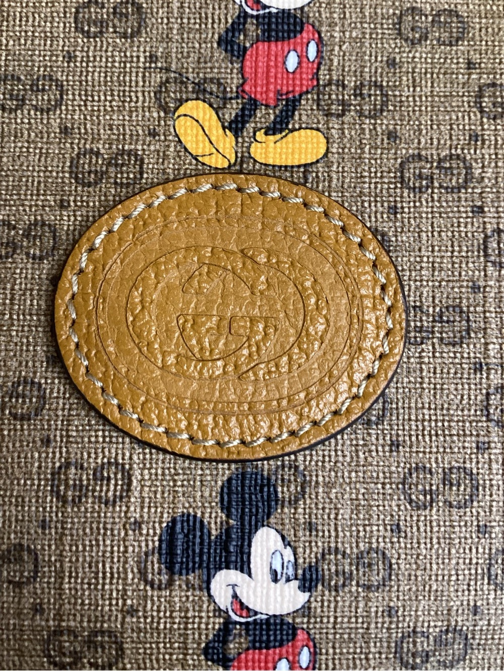 Disney x Gucci Mickey Mouse Crossbody Crossbody Camera Bag - Picture 3 of 16